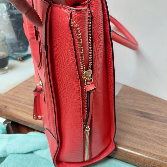 ALDO Candy Apple Red Tote Bag Purse - Picture 3 of 16